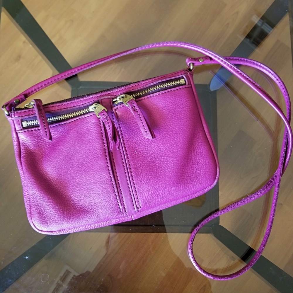 Purple Fossil crossbody purse 💜